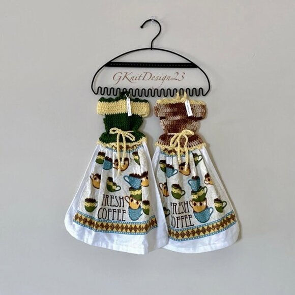 Crochet dress shape dish towel set, Handmade houswarming gift - Picture 1 of 13